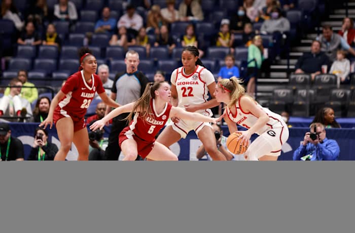 030322_WBB_BarberHa_Georgia_RC6772